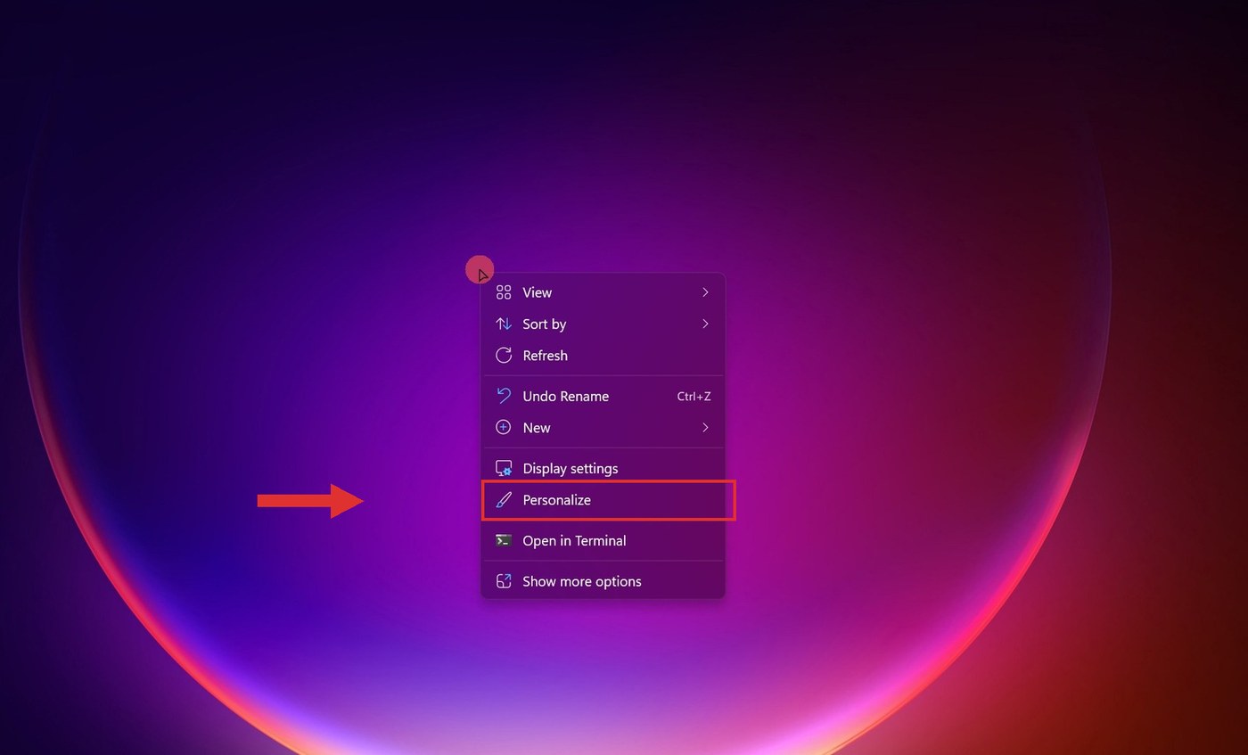 Windows 11 desktop right click menu with Personalize highlighted